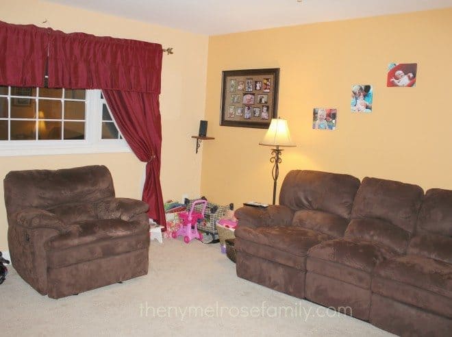 living room 001.jpg