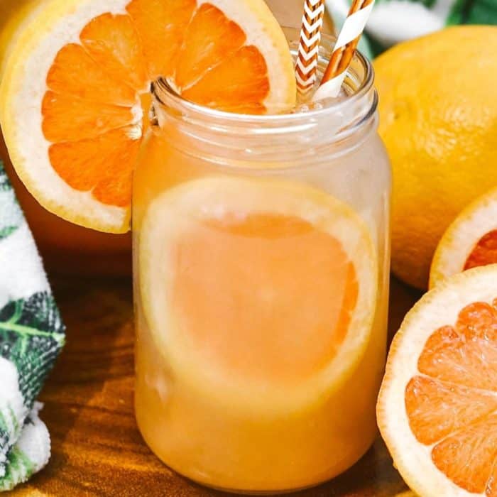 juice combines grapefruit, apple cider, and honey, giving you a low-calorie drink to enjoy in the morning or during a juice fast