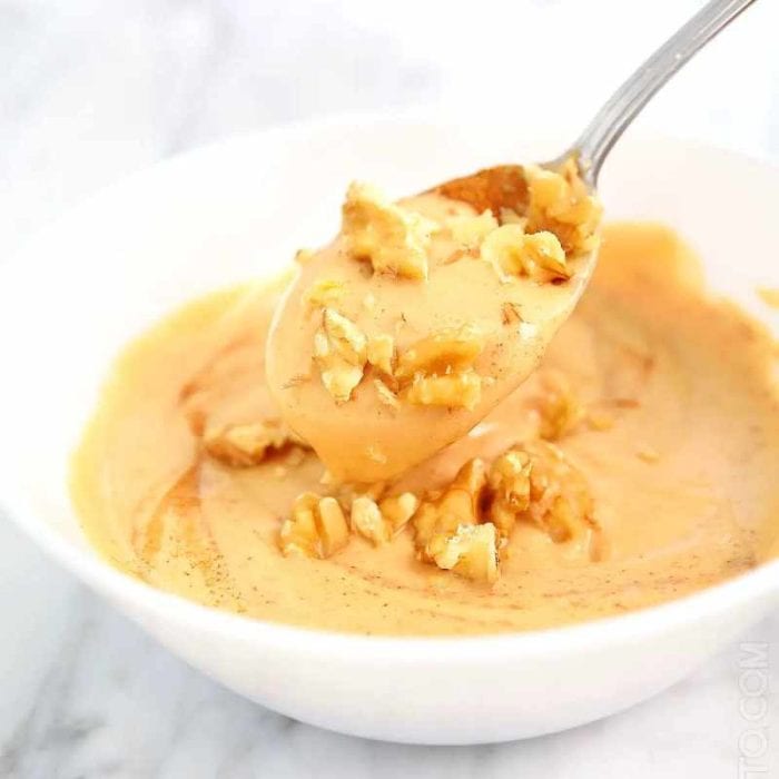 this peanut butter yogurt protein bowl, where the smooth, rich taste of peanut butter melds with creamy Greek yogurt