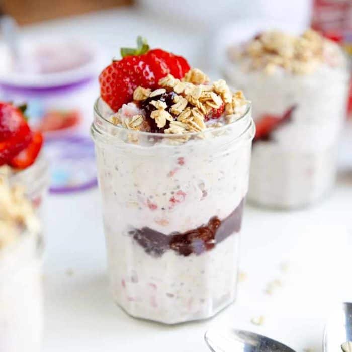 These strawberry yogurt overnight oats offer a luscious, creamy texture, bursting with the freshness of ripe strawberries, the nuttiness of chia seeds, and the smoothness of Greek yogurt.