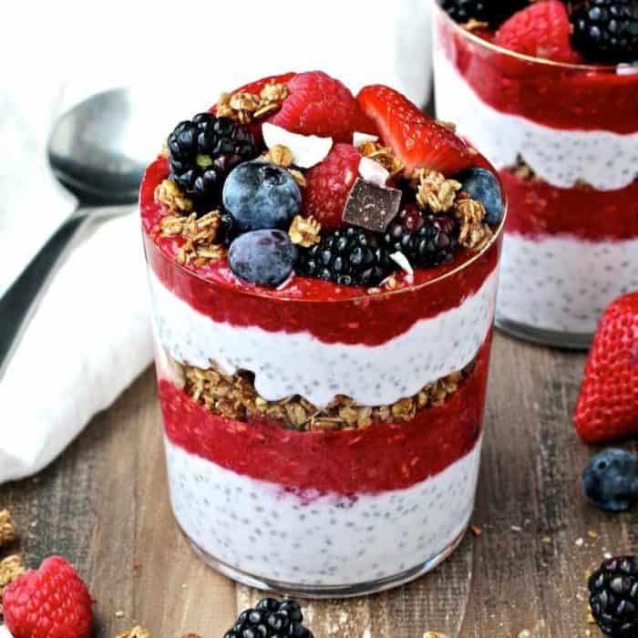 This berry chia pudding parfait gives you juicy berries, creamy Greek yogurt, crunchy granola, and nutrient-packed chia — all in one glass!