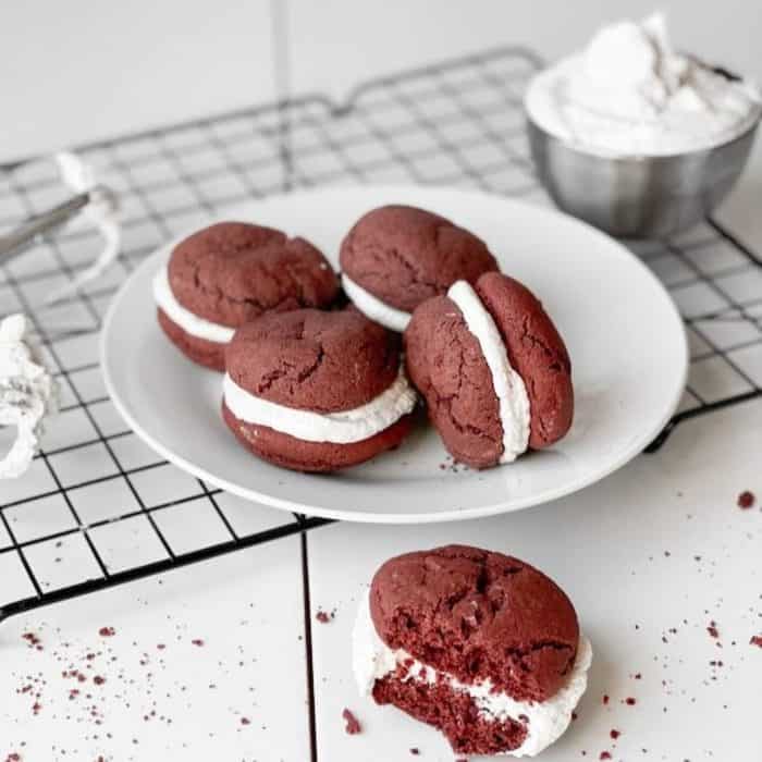 The allure of cocoa permeates each of these cookies, offering a chewy treasure for those who want a chocolate fix without any dairy. 