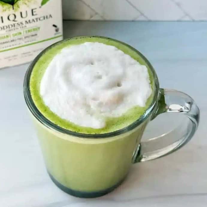 Ideal for a gentle lift in the mornings or a serene pause in the afternoon, this drink is a sweet twist on the traditional matcha latte. 