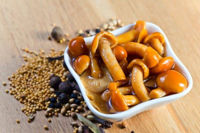 Marinated mushrooms with spices