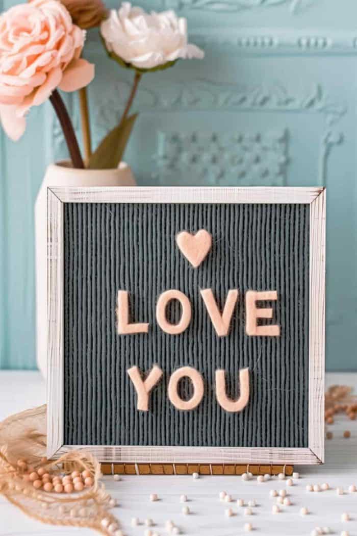 Making a felt letter board lets kids express their love and appreciation for their moms in words. It's a gift that keeps on giving, as Mom can update the message to suit her mood or display words of inspiration.