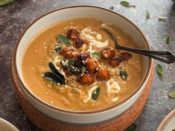 Perfect to enjoy during autumn, this pumpkin soup amplifies the sweetness of pumpkin purée by contrasting it with a Moroccan spice blend. 