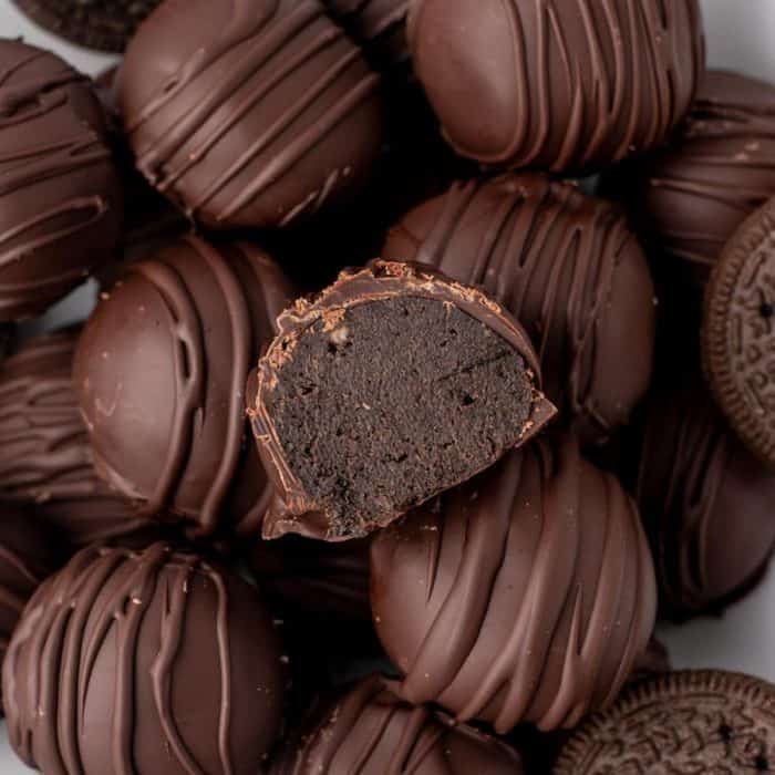Oreo Truffle and experiencing the irresistible combination of crushed, Oreo cookies and rich cream cheese encased in a smooth chocolate shell.
