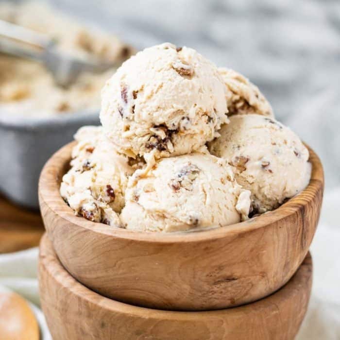 Butter pecan ice cream is a timeless favorite, and this recipe churns out a rich, buttery, and egg-free base speckled with candied pecans for a satisfying crunch.