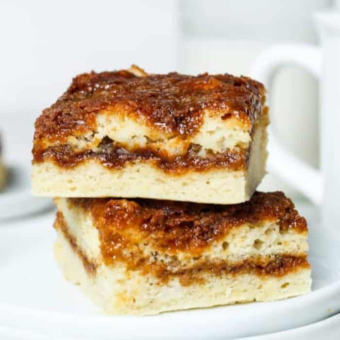 Its moist and fluffy texture is complemented by a hint of crispness from the cinnamon sugar topping, making it great to enjoy on its own or serve as a canvas for vegan-friendly chocolate chips or berries.