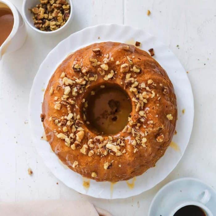 Pumpkin purée, cinnamon powder, lemon juice, and vanilla give this cake its signature aromatic flavor and fluffy crumb. And the drizzle of a simple caramel sauce adds just the right touch of sweetness to this cozy, seasonal treat.