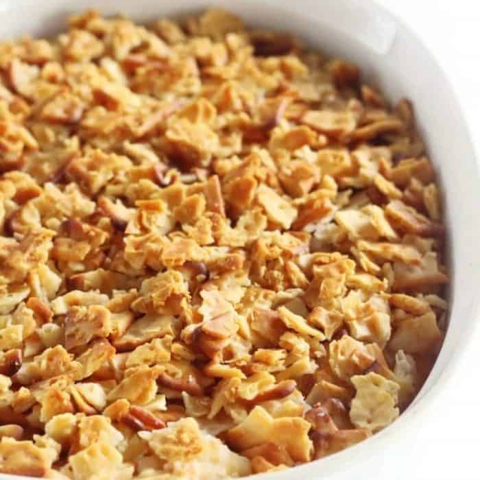 It’s a sweet and savory combination of pineapple and vegan cheese, baked to perfection with a crispy breadcrumb topping.